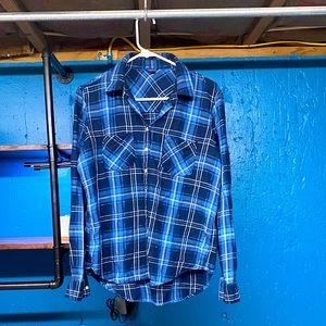 Aeropostale | blue flannel pattern w silver accent